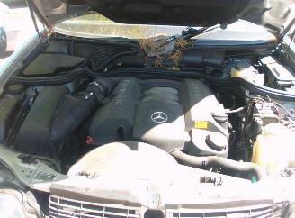 Mercedes E-klasse 240 classic picture 12