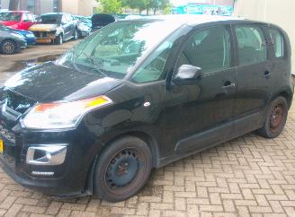 Citroën C3 picasso compleet te koop voor onderdelen. picture 3