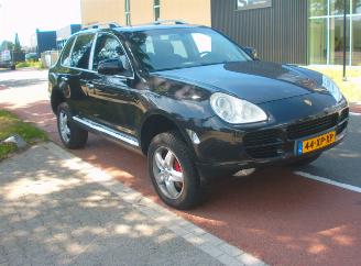 uszkodzony samochody osobowe Porsche Cayenne  2006/11