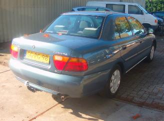 Mitsubishi Carisma  picture 4