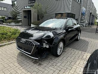 Schadeauto Audi A3 1.5 35TFSI S-LINE LEDER/NAVI/CRUISE/ASSIST/LED MATRIX/ VOL RIJDBAAR! 2022/8