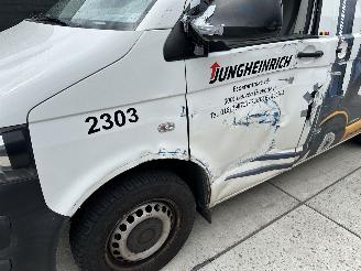 Volkswagen Transporter 2.0 TDI MINIMAL DRIVEABLE DAMAGE 60.000KM! | AIRCO | CRUISE picture 11