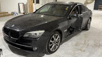 BMW 7-serie 730d/PANO/MEMORY/HEAD-UP/VENTILATIE/4xSTOELVERW./XENON-LED/FULL-ASSIST/TREKHAAK/VOL! picture 3
