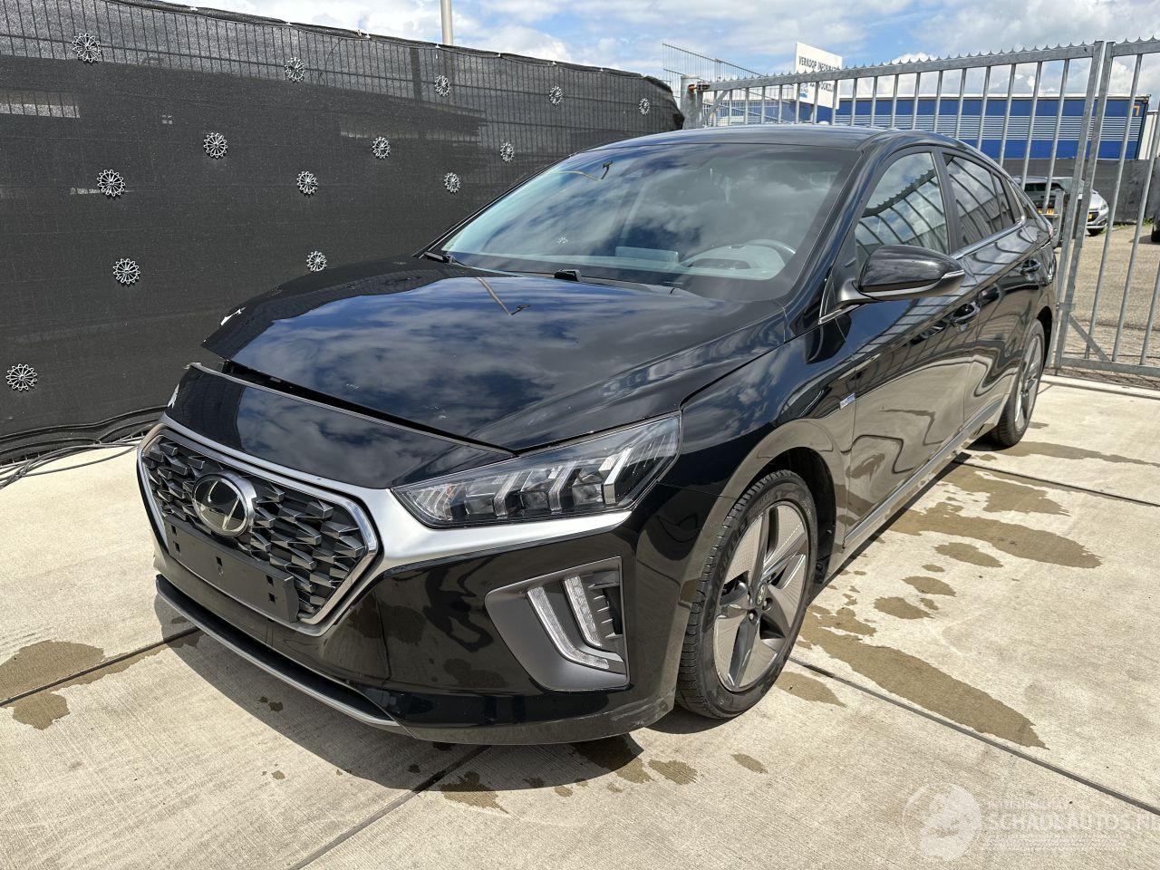 Hyundai Ioniq 1.6 GDI FACELIFT | CAMERA | XENON-LED | AMBIENT LIGHT | CRUISE CONTROL