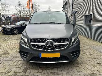 krockskadad bil bedrijf Mercedes V-klasse V300 SCHADEVRIJ! 2021/5