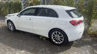 Damaged car Mercedes A-klasse A180d GROOT SCHERM/LED/CAMERA 2019/7