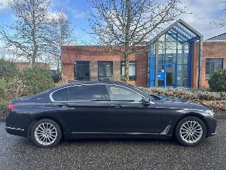 BMW 7-serie 7-SERIE  740e LWB I-Performance / Full Options SCHADEVRIJ/ DAMAGED FREE/UNFALL FREI ! picture 3