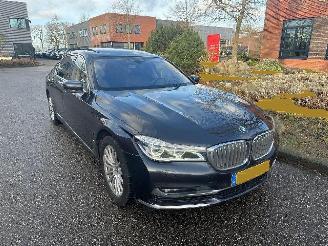 BMW 7-serie 7-SERIE  740e LWB I-Performance / Full Options SCHADEVRIJ/ DAMAGED FREE/UNFALL FREI ! picture 1