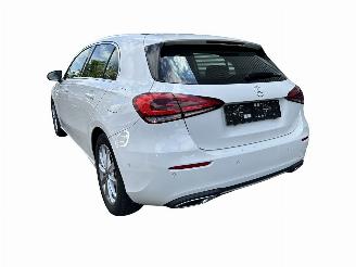 skadebil auto Mercedes A-klasse A180d GROOT SCHERM/LED/CAMERA 2019/7