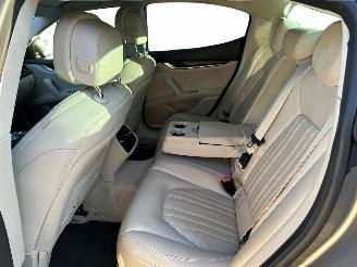 Maserati Ghibli 3.0 V6 Gran-Lusso Aut / SOFT-CLOSE / MINIMAL DAMAGE picture 10