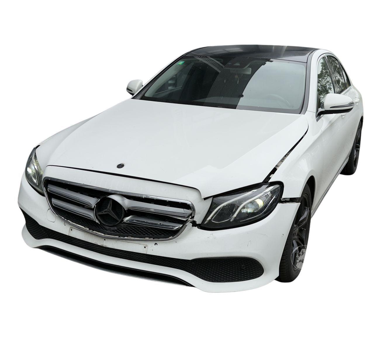 Mercedes E-klasse LED / CAMERA / NAVIGATIE / AMG VELGEN