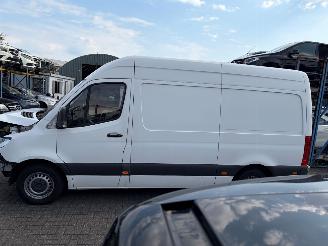 Mercedes Sprinter W907 picture 3