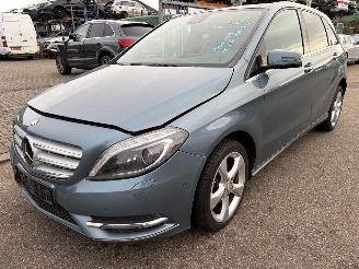 demontáž osobní automobily Mercedes B-klasse W246 2013/7