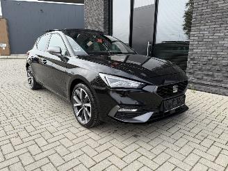 Seat Leon FR 1.4 TSI e-Hybrid 204PK DSG PANO VOL! picture 3