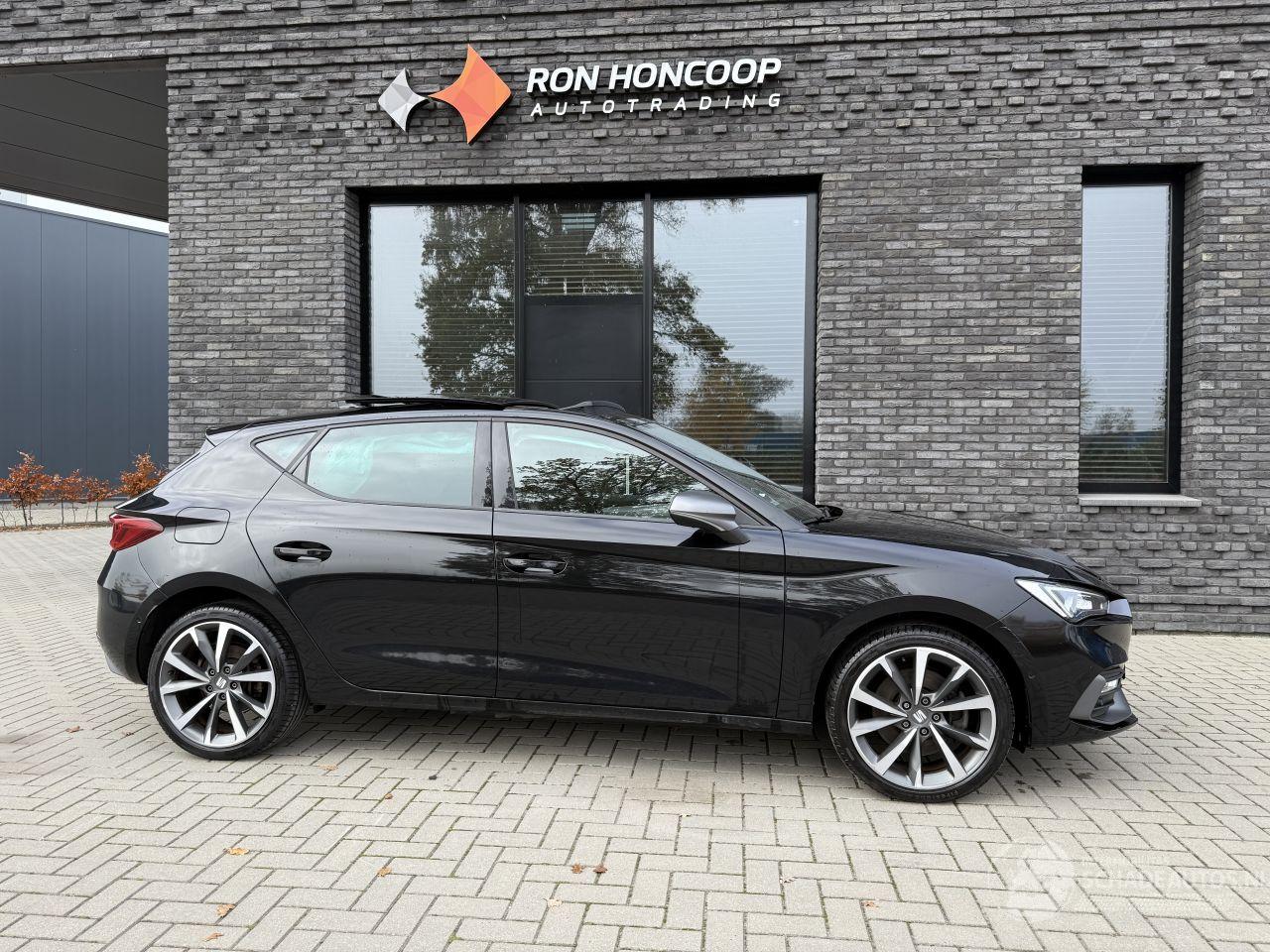 Seat Leon FR 1.4 TSI e-Hybrid 204PK DSG PANO VOL!