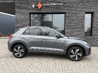 Vaurioauto  passenger cars Volkswagen T-Roc 1.5 TSI 150PK DSG7 R-Line 2025/3