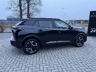 Peugeot 2008 NEW MOD. 1.2 PureTech 130 EAT8 Aut. Allure picture 9