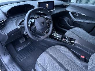 Peugeot 2008 NEW MOD. 1.2 PureTech 130 EAT8 Aut. Allure picture 17