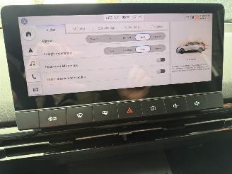 MG MG4 Electric Trophy Extended Range 77kWh 245PK Aut. Luxury picture 25