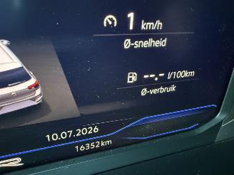 Volkswagen T-Roc 1.5 TSI 150PK DSG7 R-Line picture 29