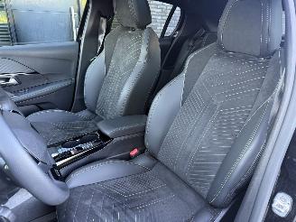 Peugeot e-208 GT 51kWh 156PK Aut. PANO VOL! picture 19