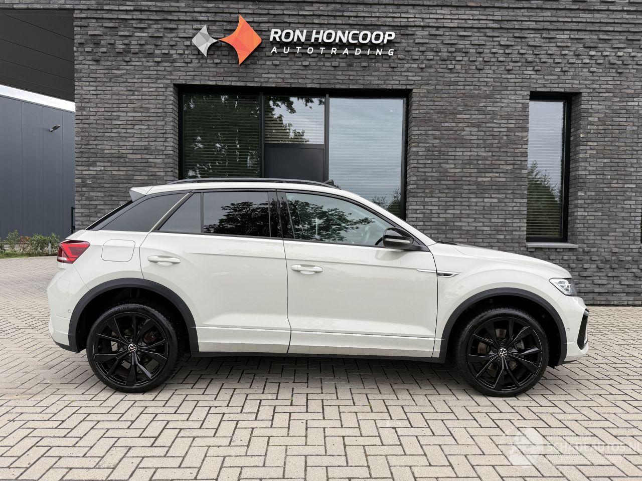 Volkswagen T-Roc 1.5 TSI 150PK DSG7 R-Line Black Ed. PANO!