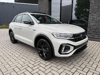 Volkswagen T-Roc 1.5 TSI 150PK DSG7 R-Line Black Ed. PANO! picture 3
