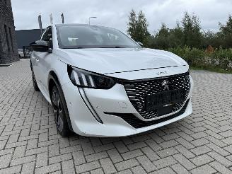 Peugeot e-208 GT 50kWh 136PK Aut. picture 6