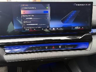 BMW i5 Touring eDrive40 84kWh 341PK M-Sport picture 32