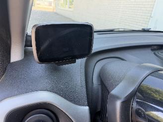 Citroën C1 5-deurs airco rijdende auto picture 11