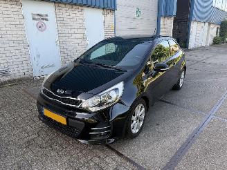 Auto incidentate Kia Rio Facelift Bomvoll 2015/6
