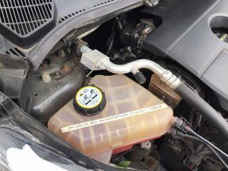 Ford Fiesta 1.6 tdci lease titanium volle auto met lichte zeer schade picture 17