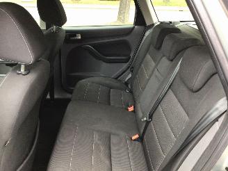 Ford Focus 1.8 limited Edison met zeer lichte schade picture 7