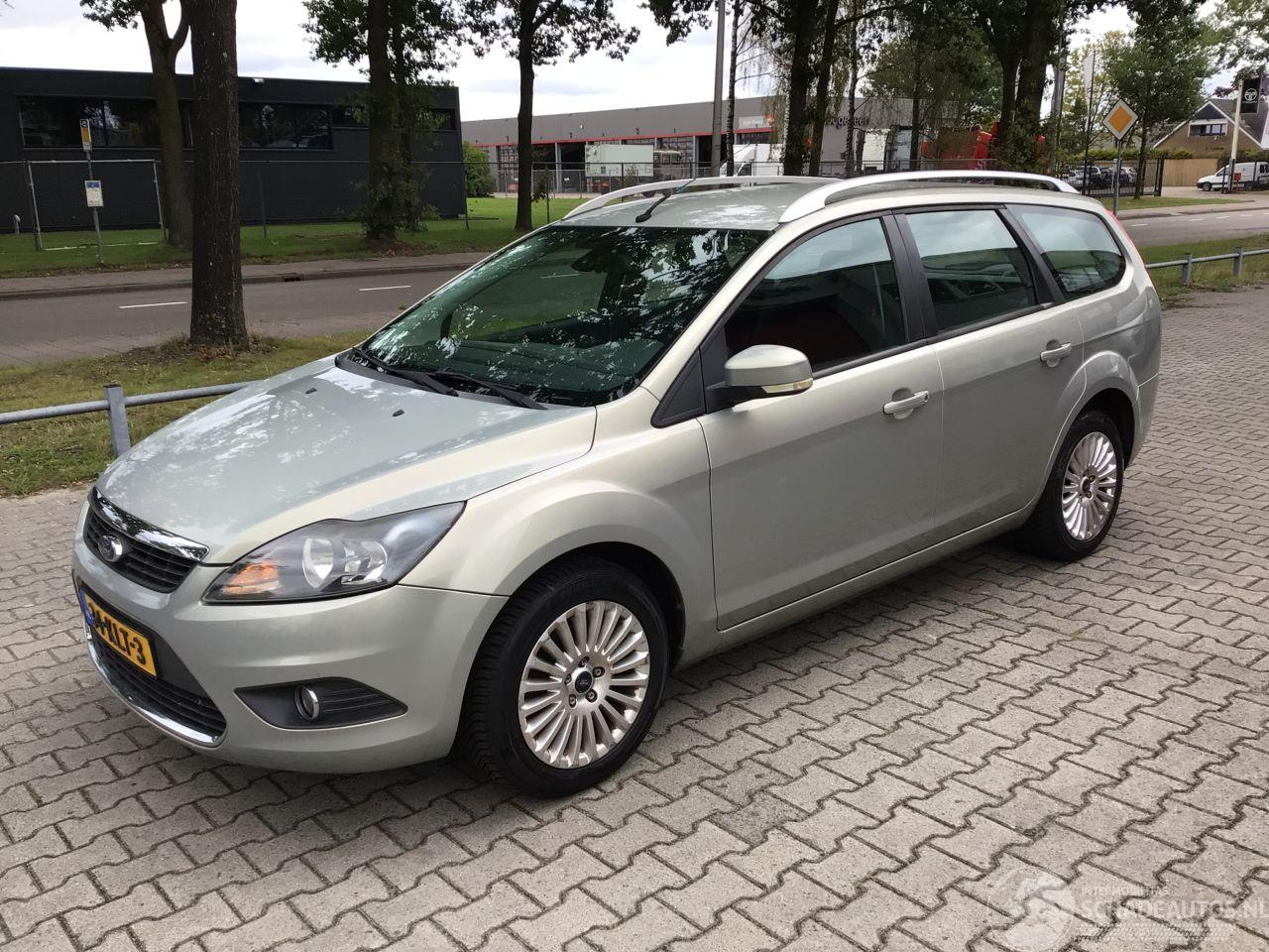 Ford Focus 1.8 limited Edison met zeer lichte schade