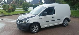 krockskadad bil bedrijf Volkswagen Caddy 2.0-TDI Airconditioning Elektrische ramen Elektrische-spiegels centrale vergrendeling met afstandsbediening Start-Stop systeem Tussenwand met glas Radio-Usb sportvelgen 2016/2