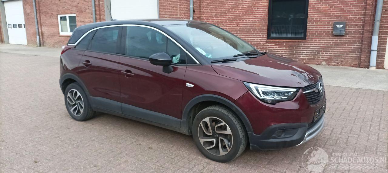Opel Crossland Bj:04-2018 Crossland x 1.2-benzine Automatik Innovation Led-Koplampen Led-Achterlichten Navigatie Stoelverwarming Lichtautomaat Privacyglas Trekhaak Mistlampen Parkeersensoren voor en achter