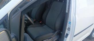 Volkswagen Caddy TDI-2.0-AdBlue euro6 Airconditioning Elektrische ramen Elektrische-spiegels centrale vergrendeling met afstandsbediening Start-Stop systeem Tussenwand met glas 16 inch velgen picture 13
