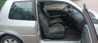 Volkswagen Lupo Cambridge Edition 1.4-Mpi 1e eigenaar (1945) Elektrische ramen Schuifdak centrale vergrendeling Leren stuurwiel 14 inch Cambridge velgen picture 14