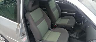Volkswagen Lupo Cambridge Edition 1.4-Mpi 1e eigenaar (1945) Elektrische ramen Schuifdak centrale vergrendeling Leren stuurwiel 14 inch Cambridge velgen picture 15
