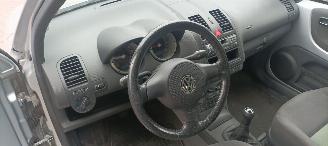 Volkswagen Lupo Cambridge Edition 1.4-Mpi 1e eigenaar (1945) Elektrische ramen Schuifdak centrale vergrendeling Leren stuurwiel 14 inch Cambridge velgen picture 12