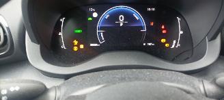 Toyota Yaris Bj:11-2024 1.5-Hybrid Facelift Full-Led Digitaal Cockpit Climatecontrol CruiseControl Stoelverwarming stuurwiel met verwarming Keyless entry Apple CarPlay Achteruitrijcamera automatische dimmende binnenspiegel Lichtautomaat met Assistent 4xelektrische ram picture 34