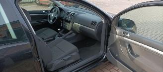 Volkswagen Golf Tour Edition 1.4 Benzine Climatecontrol CruiseControl Leren-Stuurwiel armsteun elek-ramen elektrische Spiegel met verwarming Centrale vergrendeling met afstandsbediening mistlampen Parkeersensoren achter afneembare trekhaak Metallic picture 12