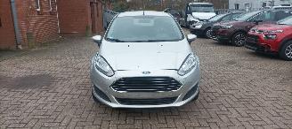 Ford Fiesta 1.5-TDCI euro-6 Airconditioning stoelverwarming Led koplampen elektrische inklapbare buitenspiegels Parkeersensoren voor& achter picture 10