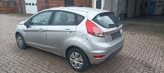 Ford Fiesta 1.5-TDCI euro-6 Airconditioning stoelverwarming Led koplampen elektrische inklapbare buitenspiegels Parkeersensoren voor& achter picture 7