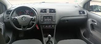 Volkswagen Polo 1.4-TDI Climatecontrol Stoelverwarming leren stuurwiel regensensor Front radar remassist Metallic lak 15 inch velgen picture 18