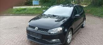 Volkswagen Polo 1.4-TDI Climatecontrol Stoelverwarming leren stuurwiel regensensor Front radar remassist Metallic lak 15 inch velgen picture 10