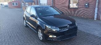Coche accidentado Volkswagen Polo Bj:3-2016 1.4TDI euro-6 Climatecontrol Stoelverwarming Regensensor FrontRadar Leren Stuurwiel elektrische ramen Elektrische-spiegels met verwarming Centrale vergrendeling met afstandsbediening Start-Stop systeem 2016/3