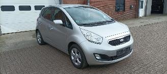 Kia Venga Automaat picture 7