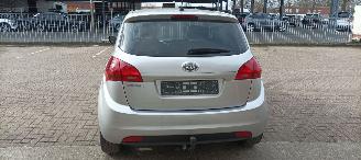 Kia Venga Dream team 1.6-Benzine Automaat Keyless-entry Climatecontrol Stoelverwarming Lichtautomaat Privacyglas leren stuurwiel mistlampen Parkeersensoren Trekhaak 16-inch Kia velgen picture 3