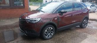 krockskadad bil auto Opel Crossland Bj 4-2018 1.2 Automaat Navi Led Climatecontrol CruiseControl Stoelverwarming Lichtautomaat Privacyglas Regensensor Trekhaak Parkeersensoren 2018/4